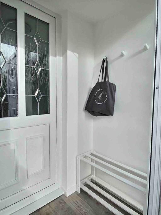 Home In Solihull - Near Nec, Bhx & Solihull Town Centre เบอร์มิงแฮม ภายนอก รูปภาพ